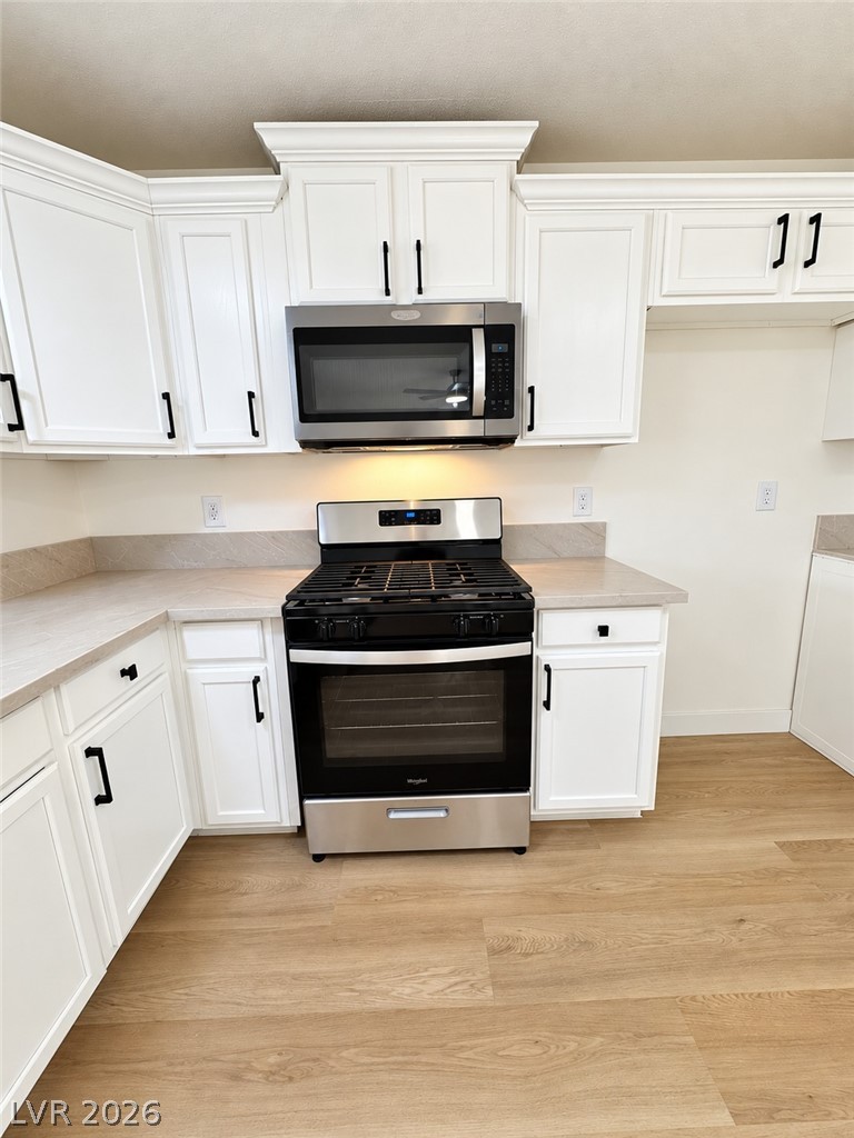 Photo 12 of 31, 7097 Hillcroft Way