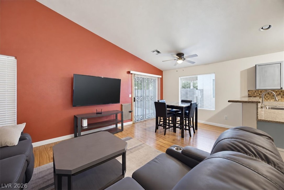 Photo 6 of 28, 5005 Prairie Springs Court