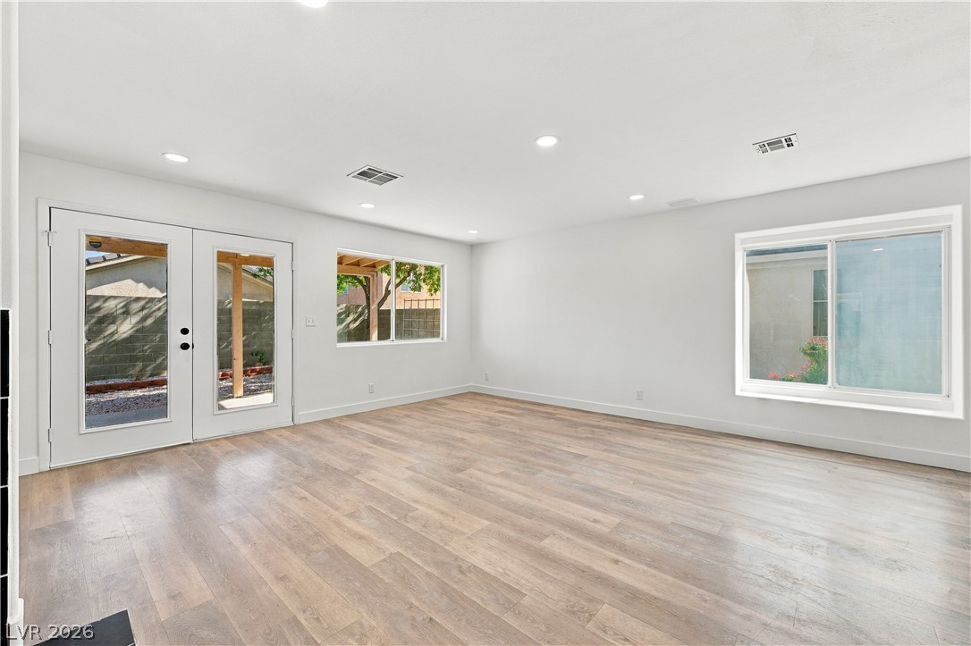 Photo 12 of 47, 7528 Fencerow Street