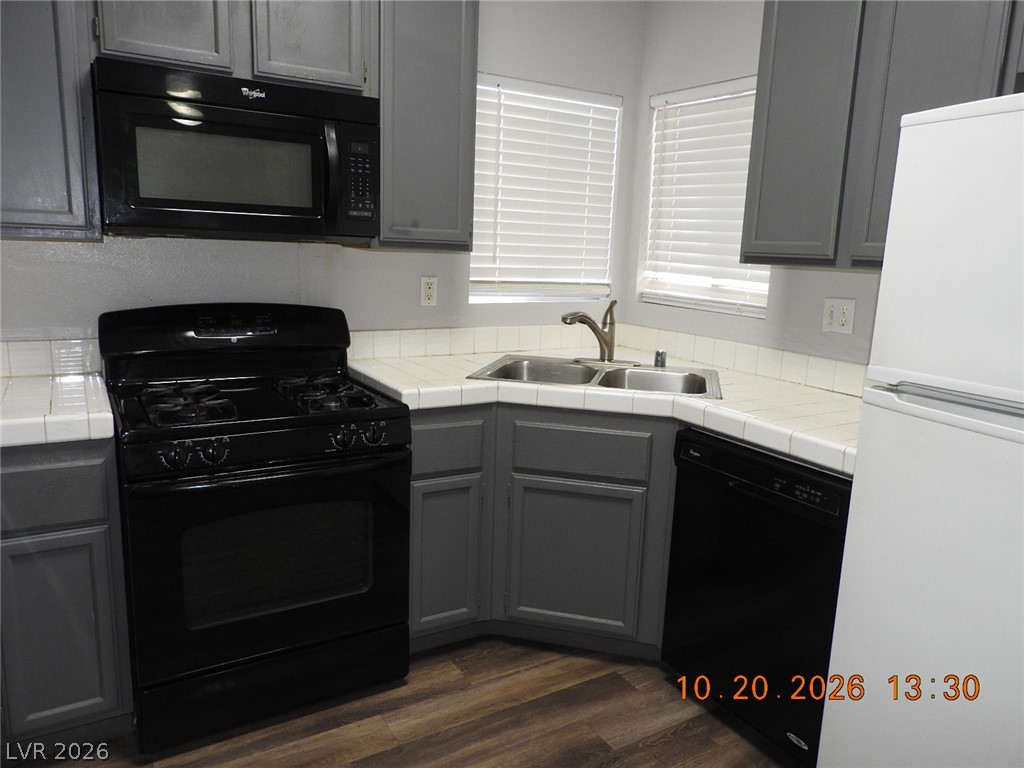 Photo 14 of 28, 75 N Valle Verde Drive #411
