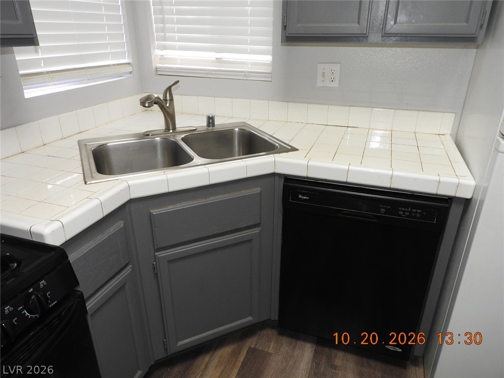 Photo 13 of 28, 75 N Valle Verde Drive #411
