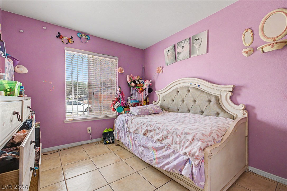 Photo 19 of 27, 4533 Sherrill Avenue