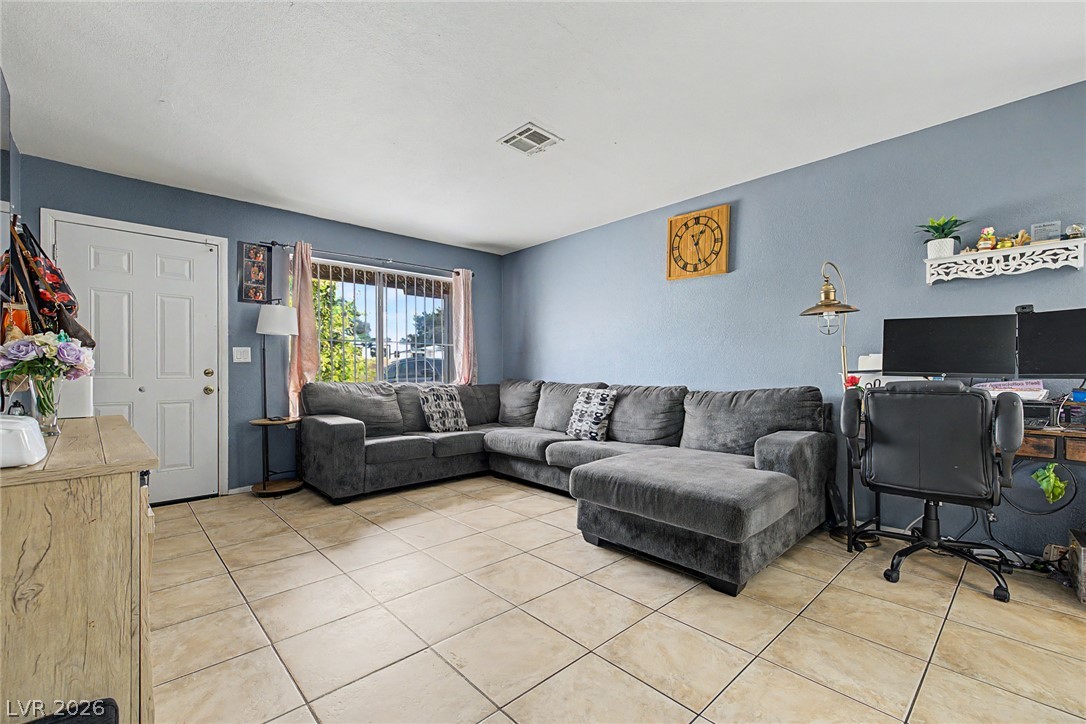 Photo 5 of 4533 Sherrill Avenue