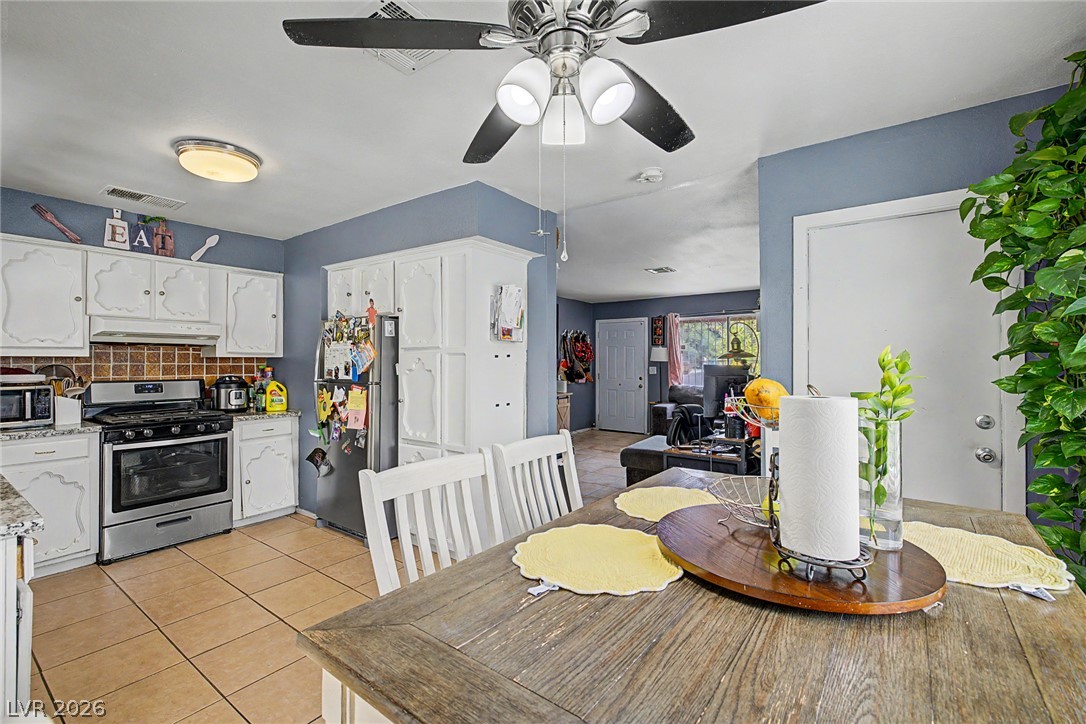 Photo 7 of 27, 4533 Sherrill Avenue