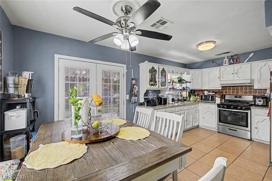 Photo 8 of 27, 4533 Sherrill Avenue
