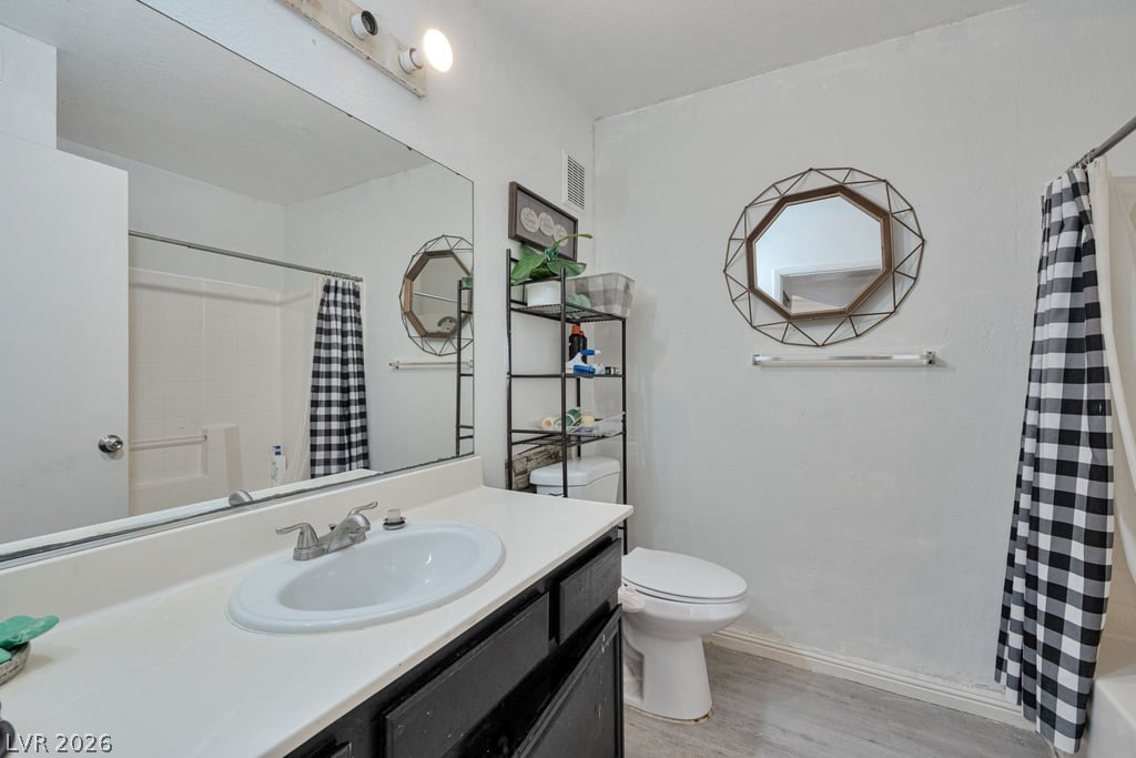 Photo 18 of 22, 8070 W Russell Road #1090
