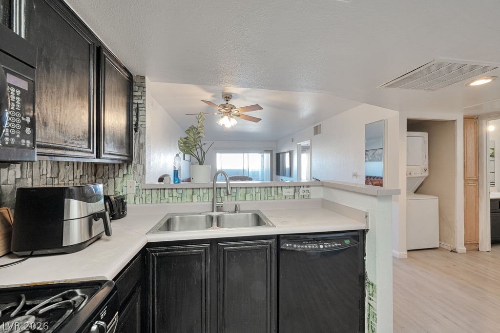 Photo 9 of 22, 8070 W Russell Road #1090