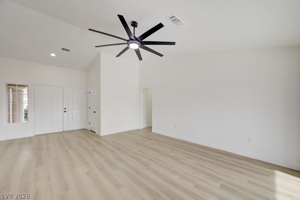 Photo 9 of 33, 8901 Villa Ridge Drive
