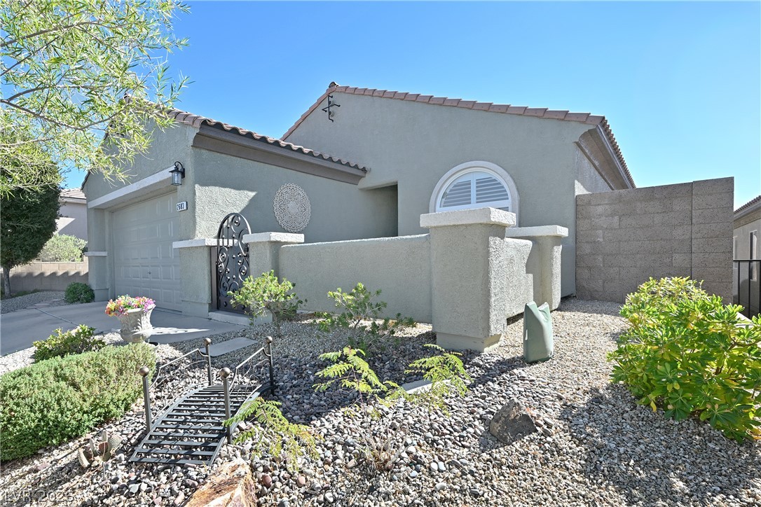 Photo 37 of 47, 2683 Lochleven Way