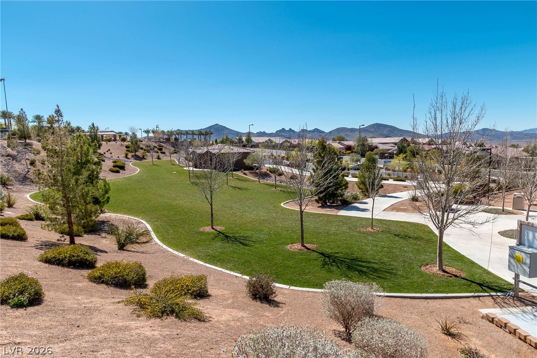 Photo 41 of 47, 2683 Lochleven Way