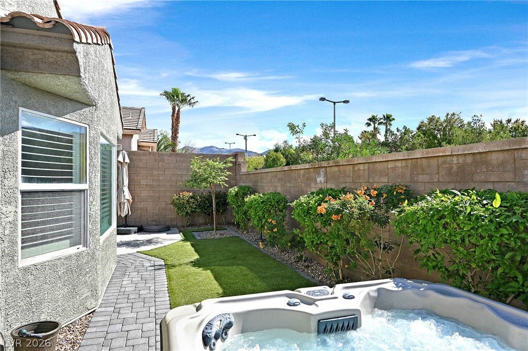Photo 33 of 47, 2683 Lochleven Way