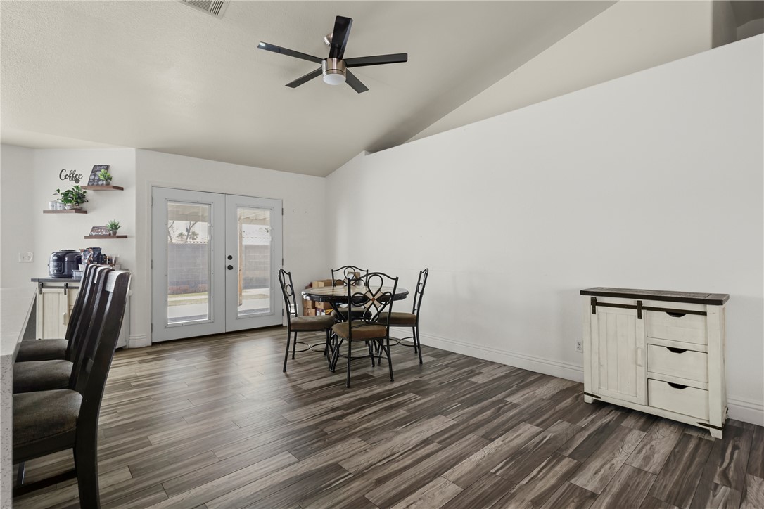 Photo 32 of 34, 5438 Iberville Street