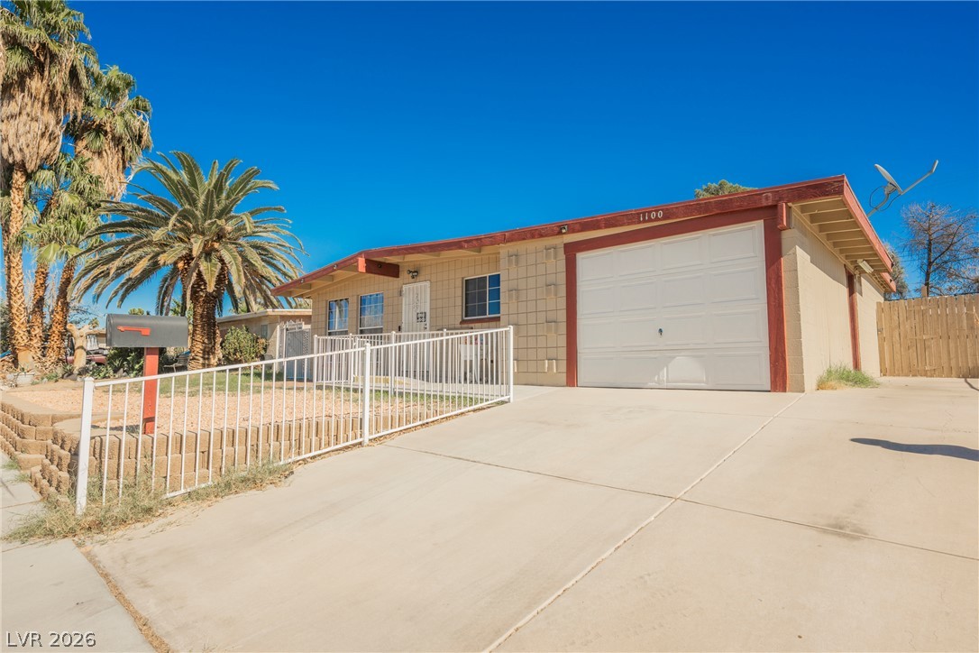 Photo 4 of 1100 Newport Street