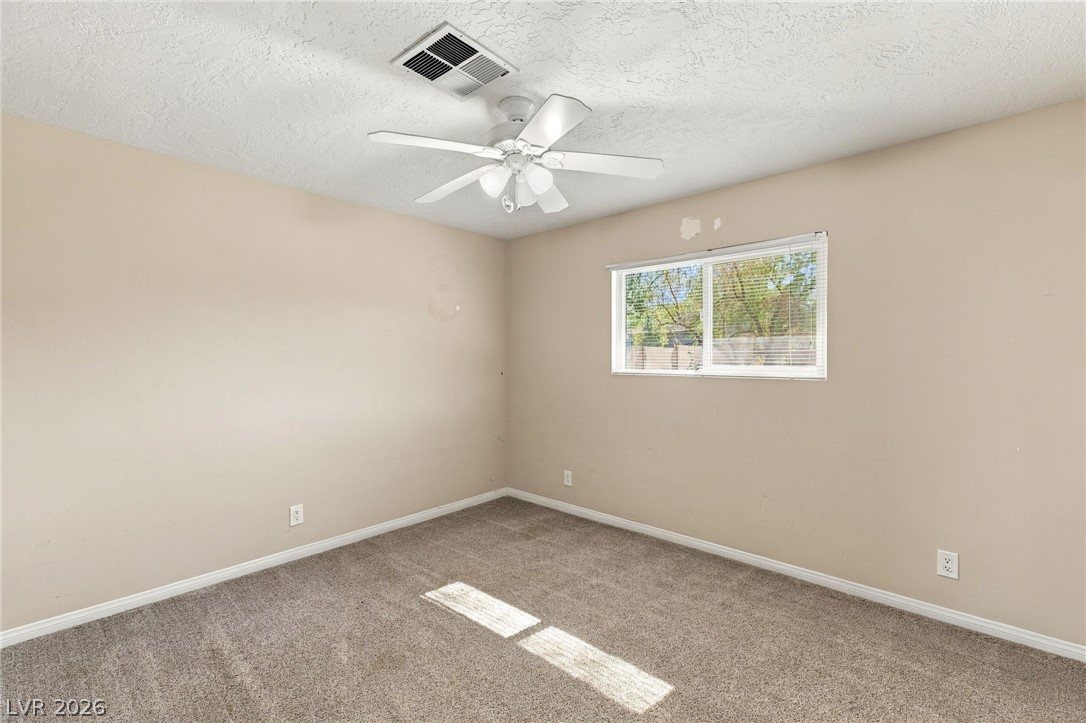 Photo 23 of 42, 261 E Delamar Drive