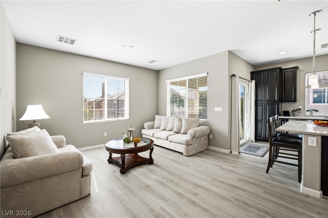 Photo 8 of 43, 8430 Classique Avenue #106