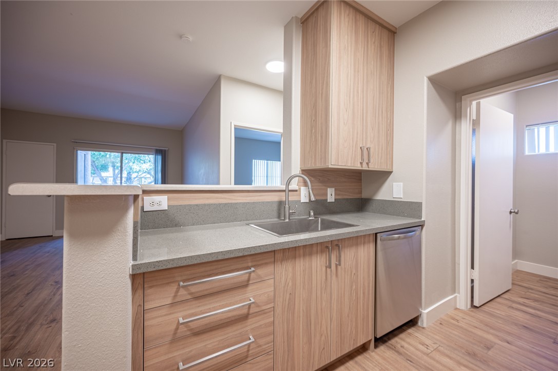 Photo 8 of 50, 2615 W Gary Avenue #1048
