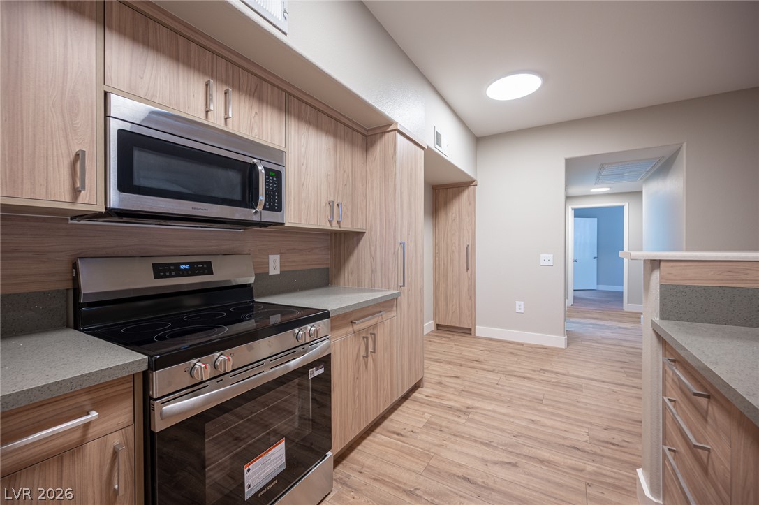 Photo 4 of 2615 W Gary Avenue #1048