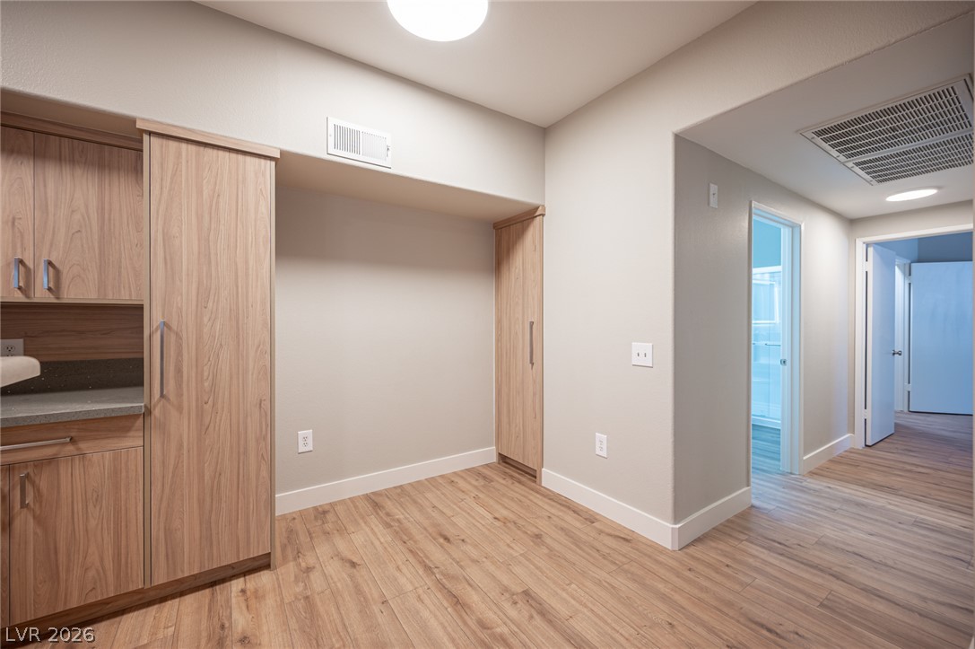 Photo 10 of 50, 2615 W Gary Avenue #1048