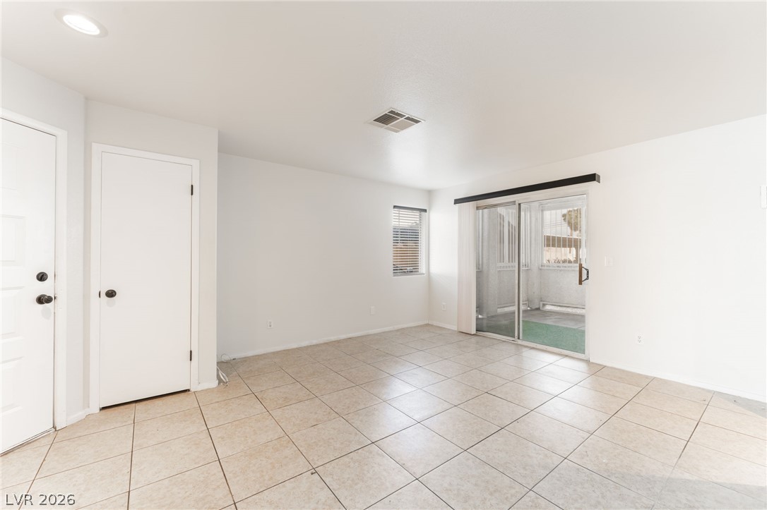 Photo 12 of 36, 1570 Jamielinn Lane #101
