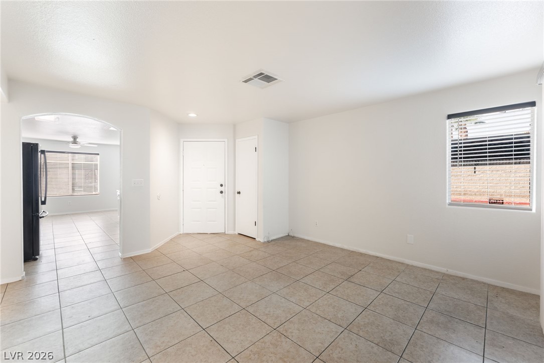 Photo 14 of 36, 1570 Jamielinn Lane #101