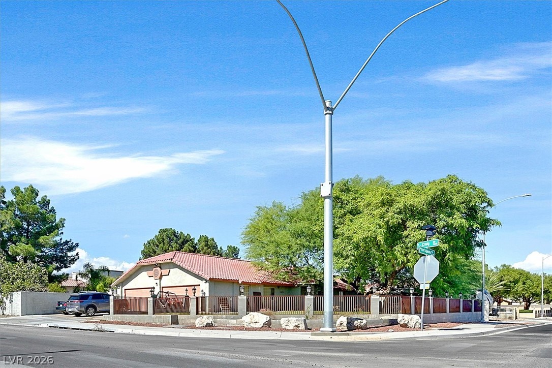 Photo 2 of 4415 N Fort Apache Road