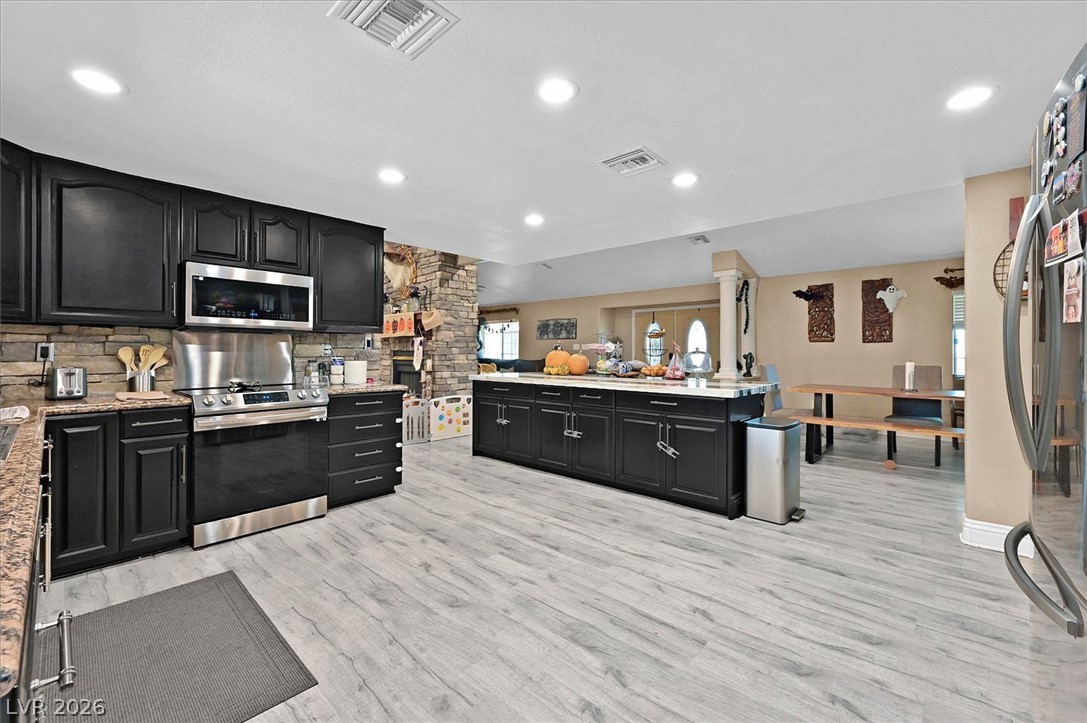 Photo 6 of 35, 4415 N Fort Apache Road