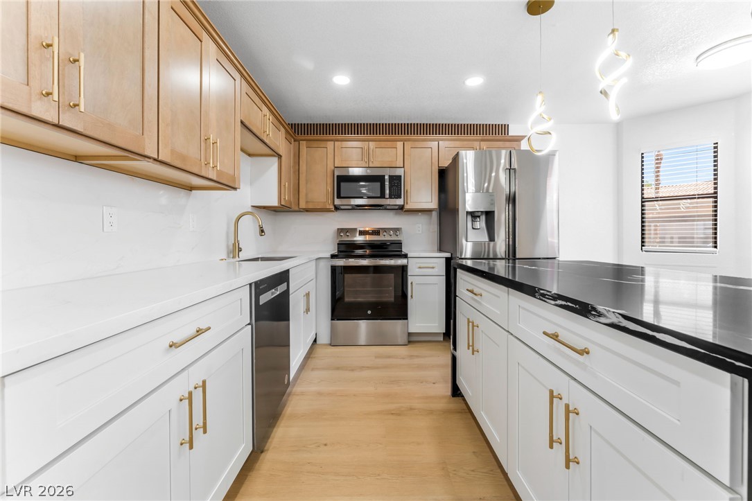 Photo 9 of 29, 1017 Falconhead Lane #102