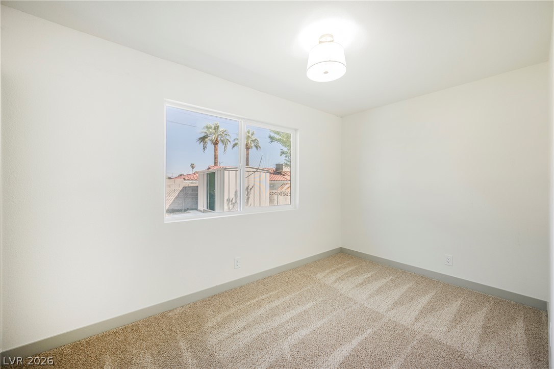 Photo 18 of 21, 412 Gilday Avenue