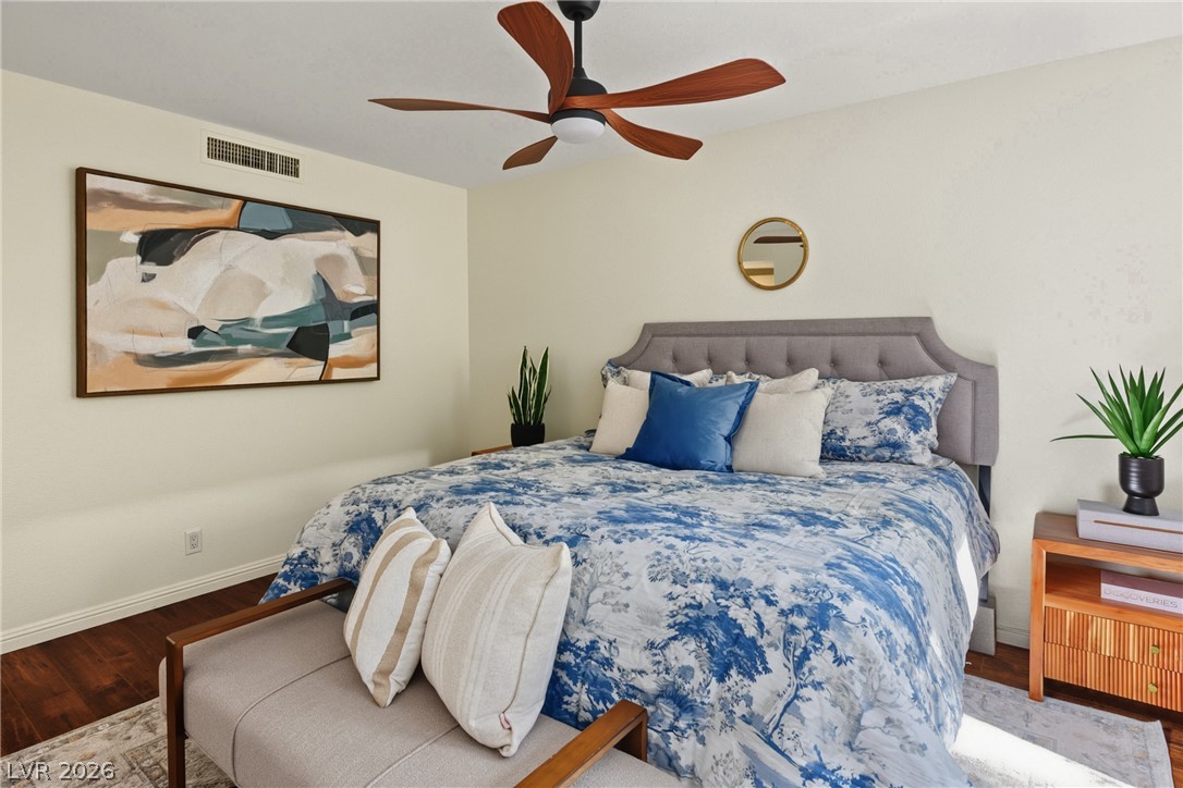 Photo 6 of 23, 650 Oakmont Avenue #2113
