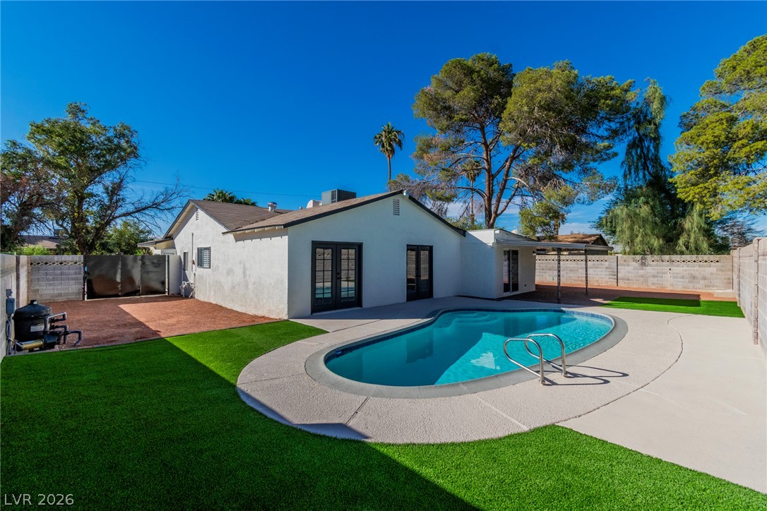Photo 38 of 40, 5380 Stirrup Street