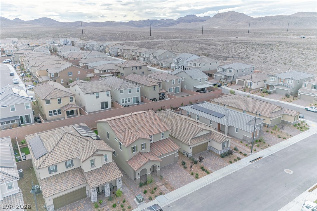 Photo 17 of 51, 3765 Osiris Avenue