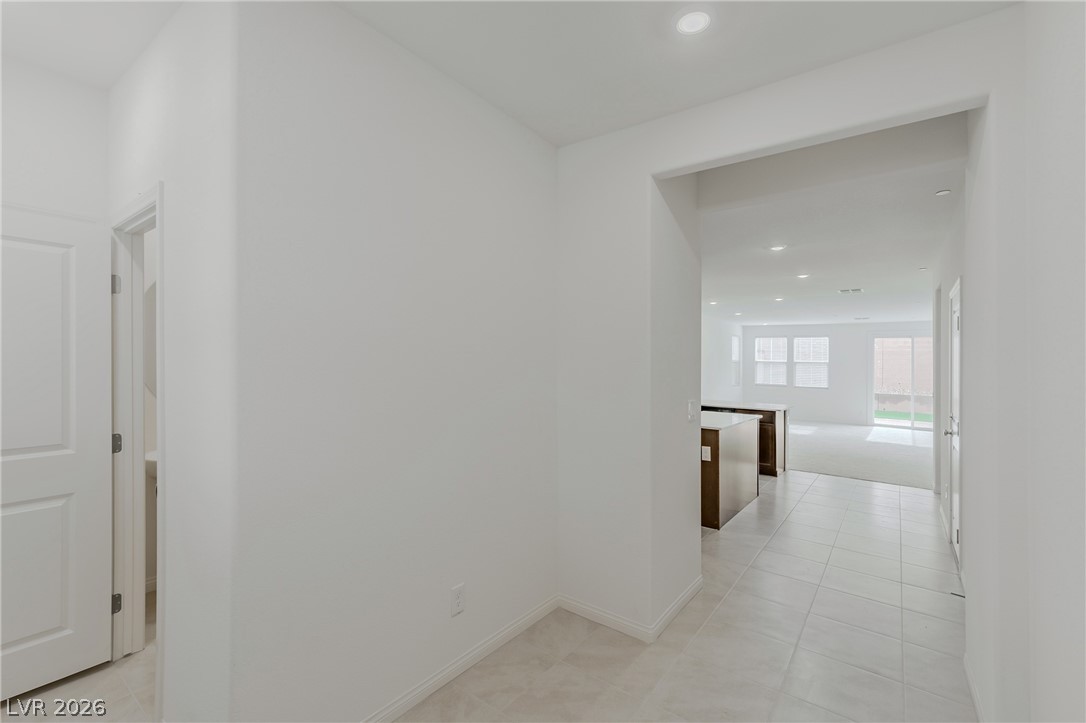 Photo 21 of 51, 3765 Osiris Avenue
