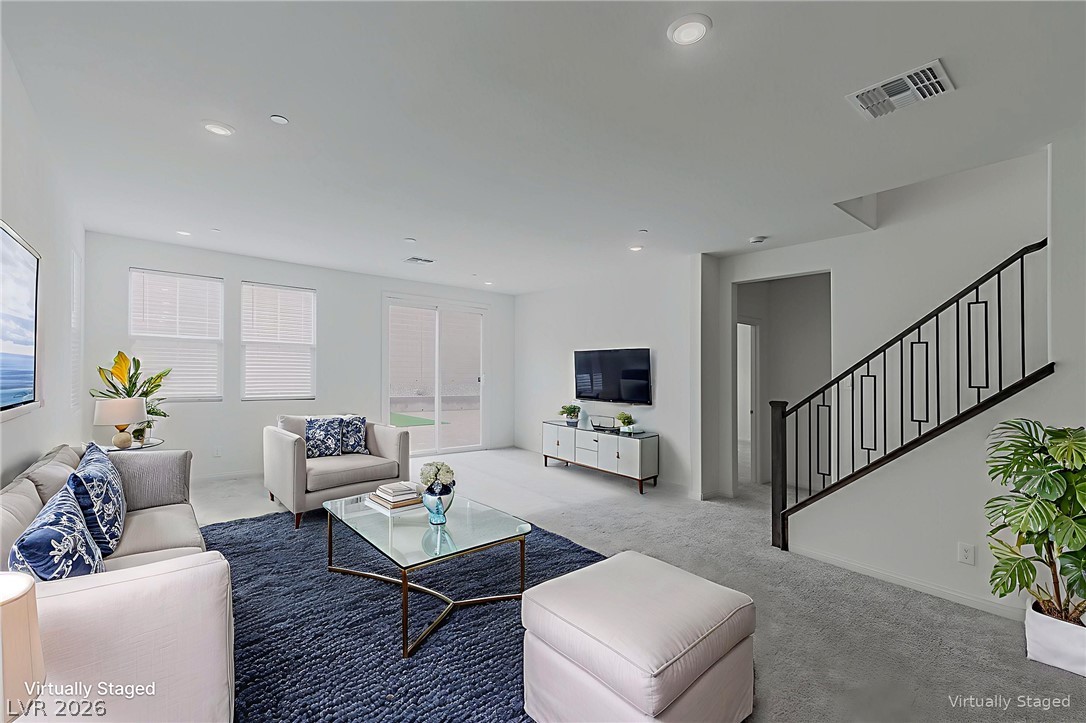 Photo 4 of 3765 Osiris Avenue