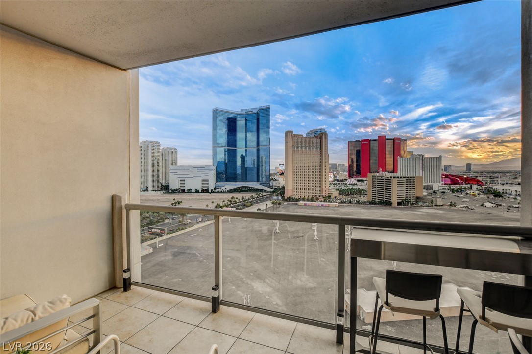 Photo 41 of 78, 200 W Sahara Avenue #1703