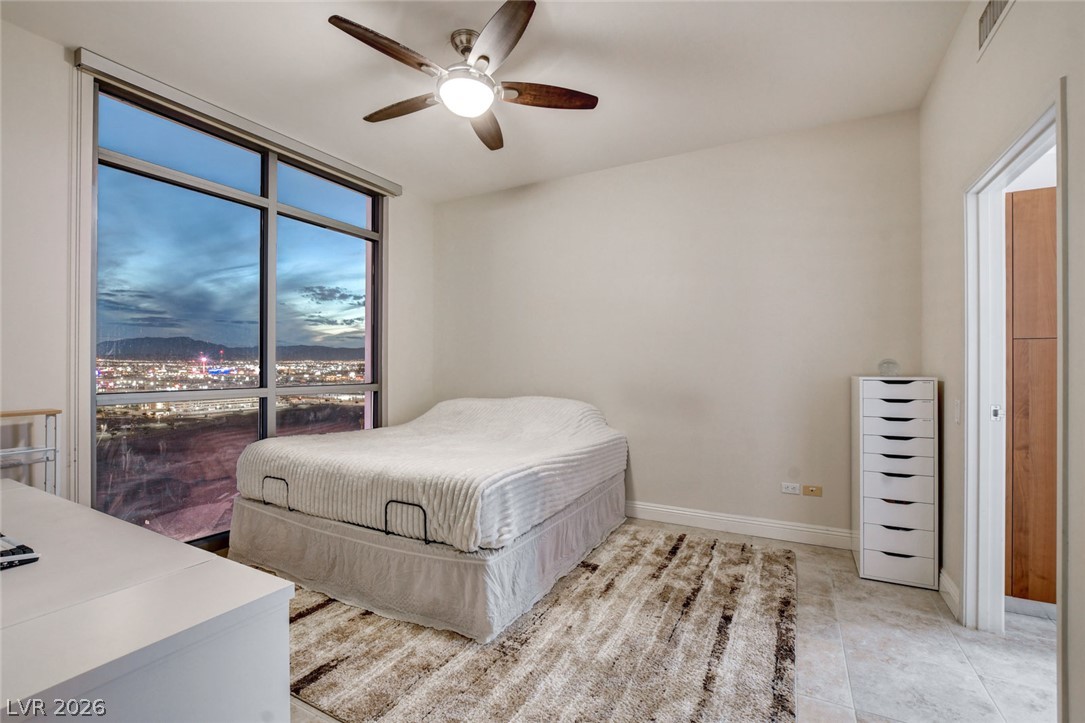 Photo 34 of 78, 200 W Sahara Avenue #1703