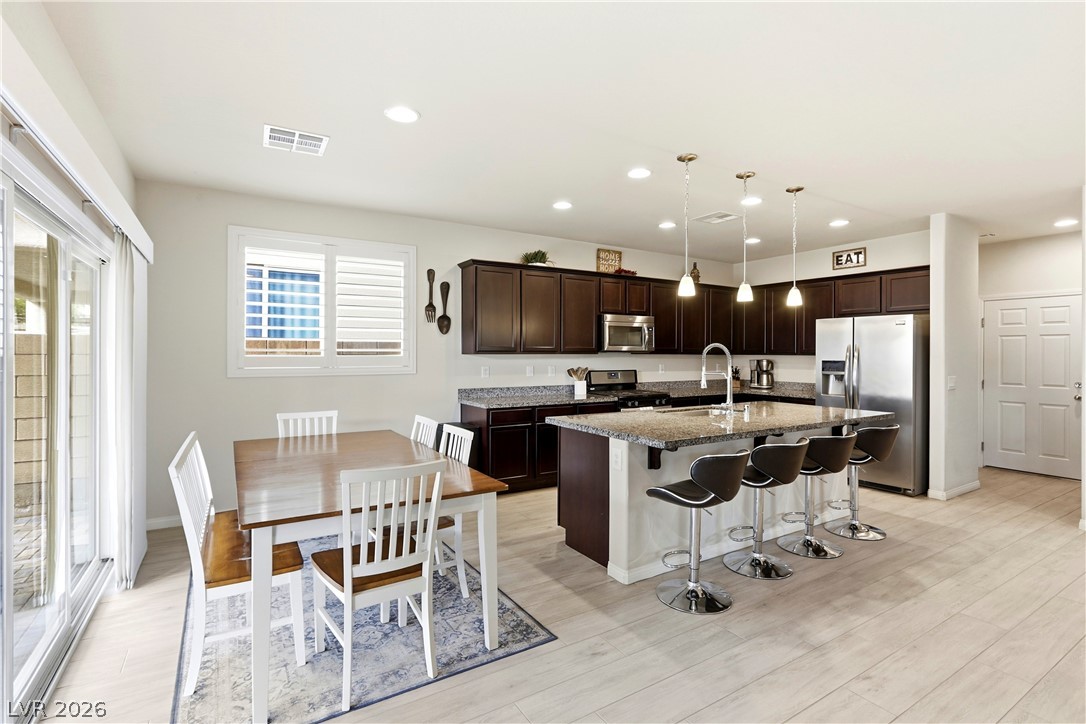 Photo 4 of 115 Stockton Kings Court