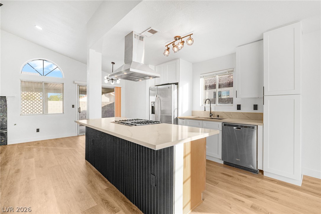 Photo 3 of 1512 Sapphire Springs Circle