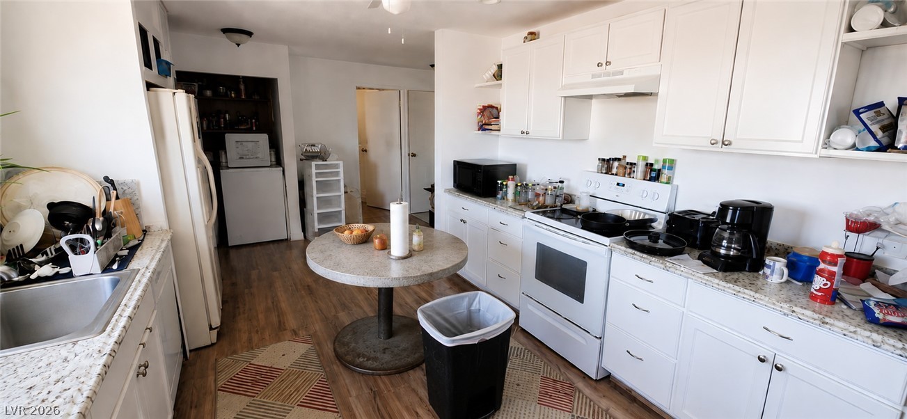 Photo 4 of 1731 Meier Drive