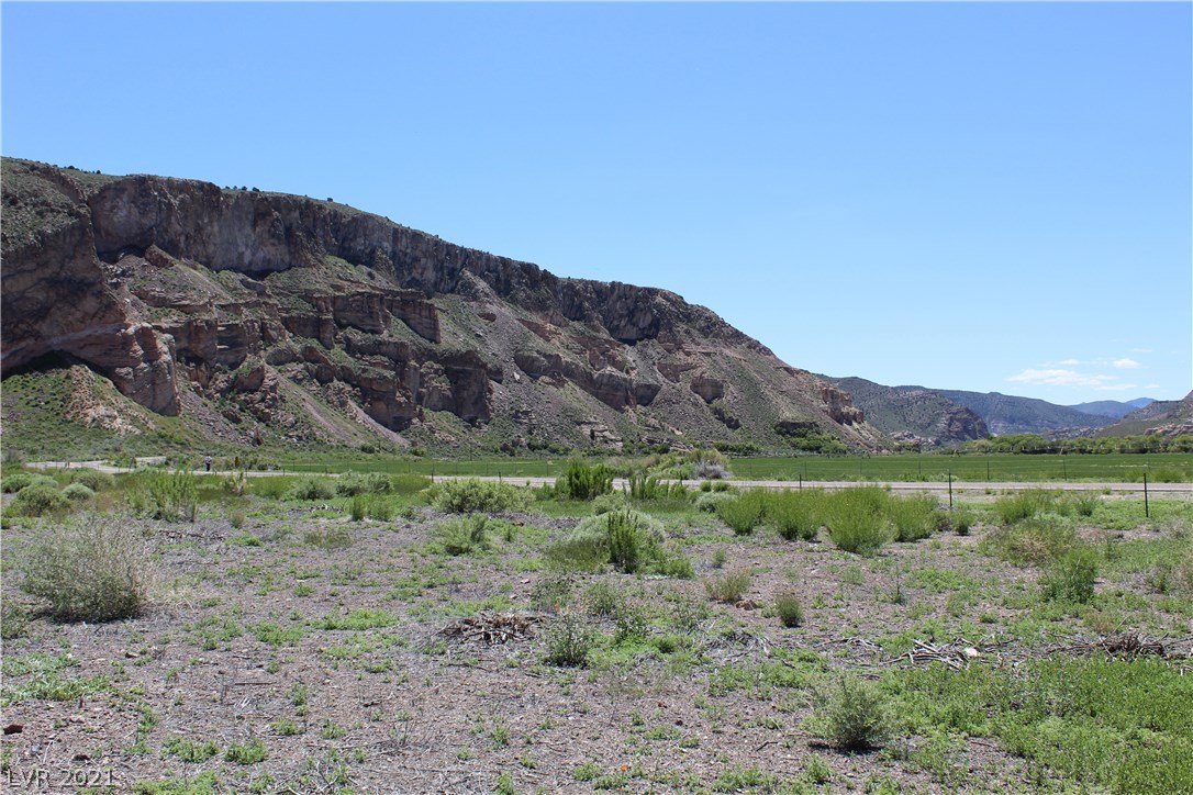 Photo 8 of 13, Rainbow Canyon - Clover Street